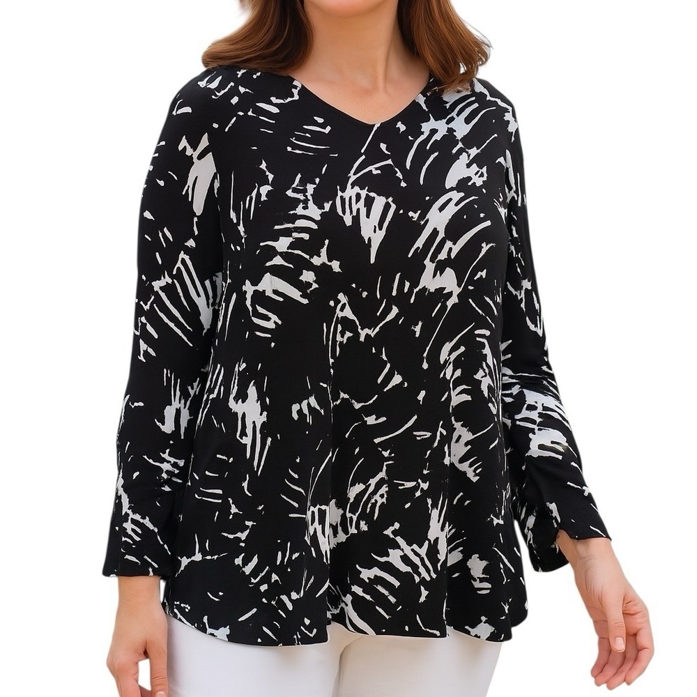 Chicos Travlers 2 (Large) Long Sleeve Black & White Abstract Shirt Roll Tab